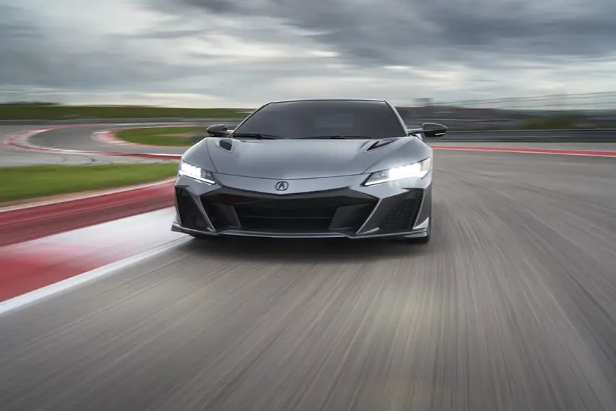 Siêu xe hybrid Acura NSX vận hành hệ dẫn động Sport Hybrid SH-AWD ôm cua trên đường đua