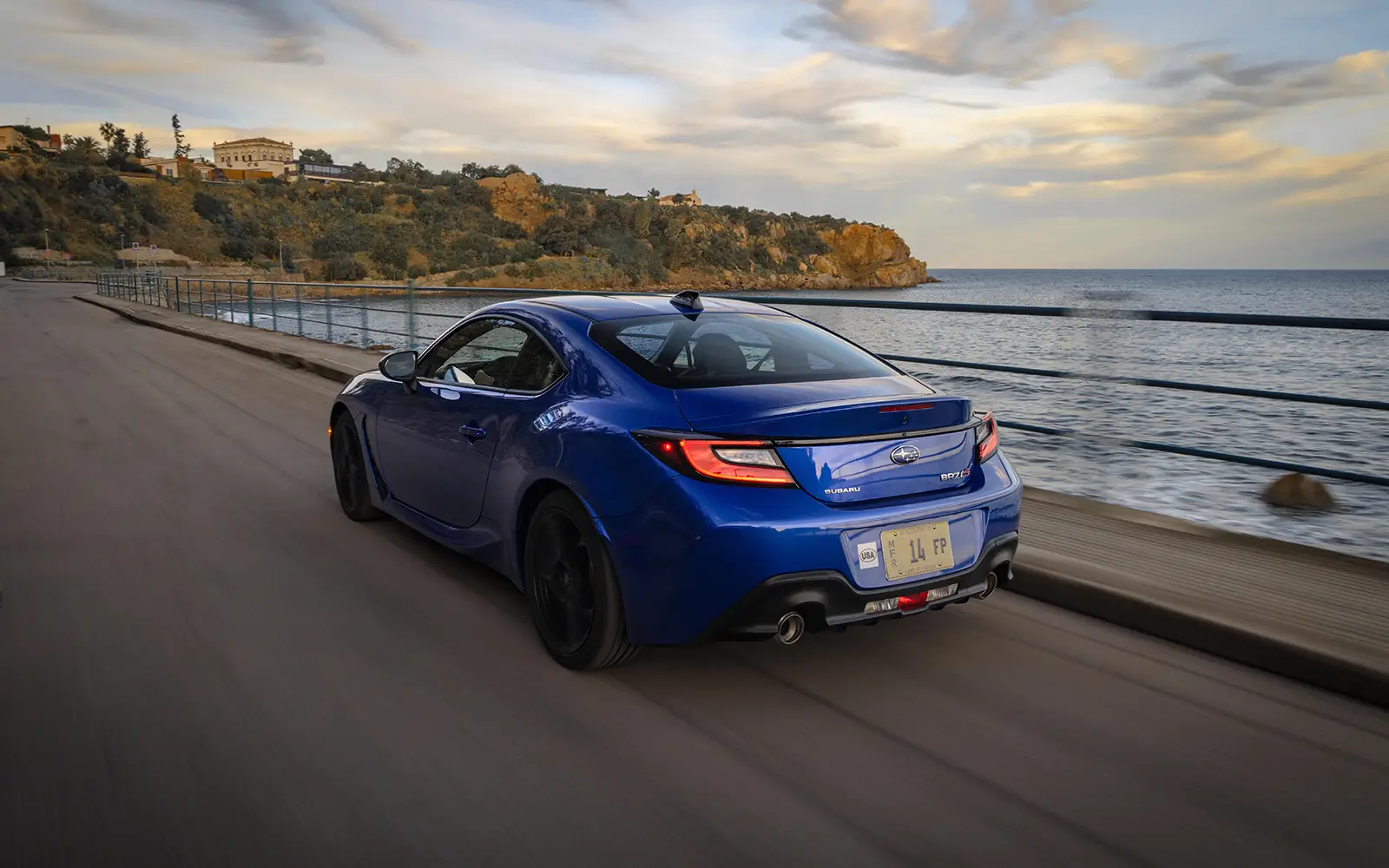 Subaru BRZ dẫn động cầu sau tập trung vào cảm giác lái
