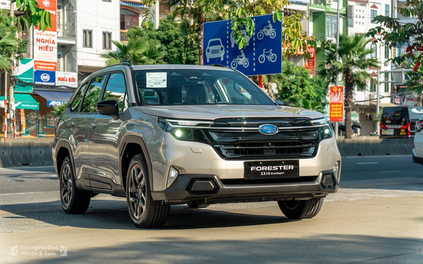 Ngoại thất Subaru Forester 2026 với thiết kế SUV vuông vức và khoảng sáng gầm 220 mm