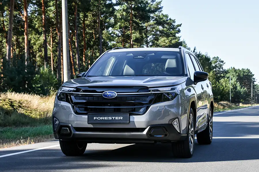 Subaru Forester e-Boxer Strong Hybrid thế hệ mới trang bị hệ dẫn động 4 bánh toàn thời gian Symmetrical AWD trên đường trường