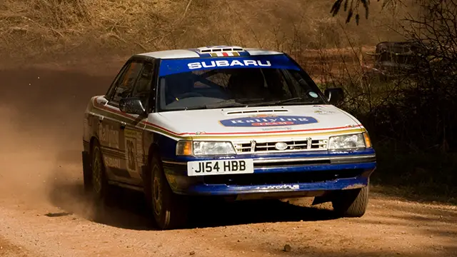 Subaru Legacy lập kỷ lục 100000 km năm 1989