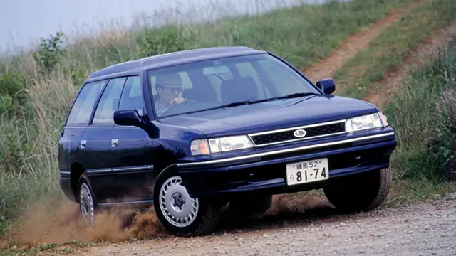 Subaru Legacy ra mắt năm 1989
