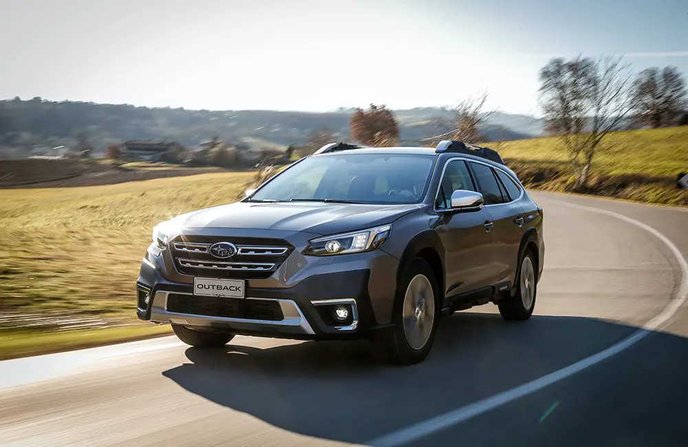 Subaru Outback dành cho khách hàng thích đi xa và du lịch gia đình