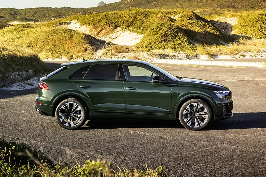 Kiểu dáng thân xe Crossover SUV thể thao khung gầm liền khối Unibody Audi Q8